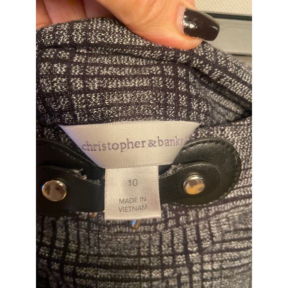 Classy knee length black plaid skirt.  Size 10 - Picture 4 of 4